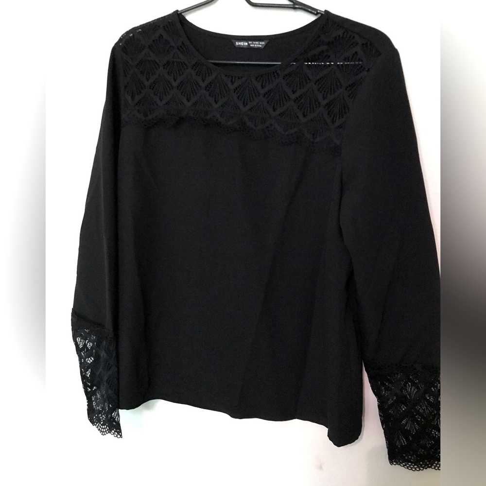 New Lace Yoke and Cuff Top Size Large